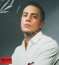 Aşarhan İKİ DELİ