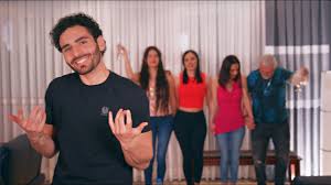 İsmail YK Halaya Ben De Girdim